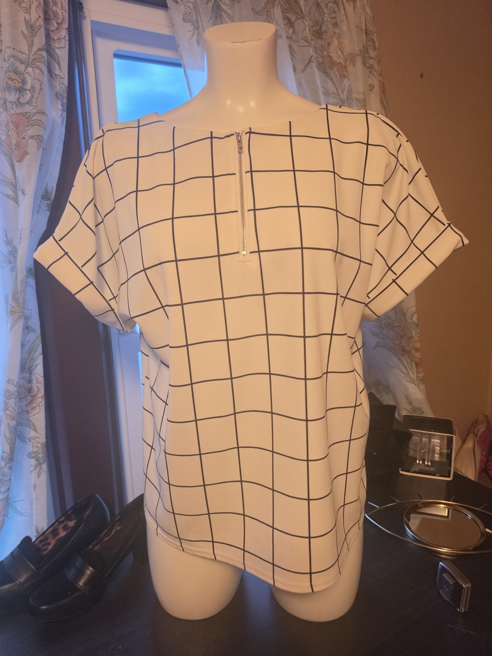 MELLODAY White Grid Zip-Front Blouse